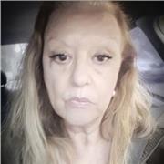 Sou certificada por duas grandes Universidades americanas. Tenho 40 anos de experiência no ensino de Inglês e Português para Estrangeiros